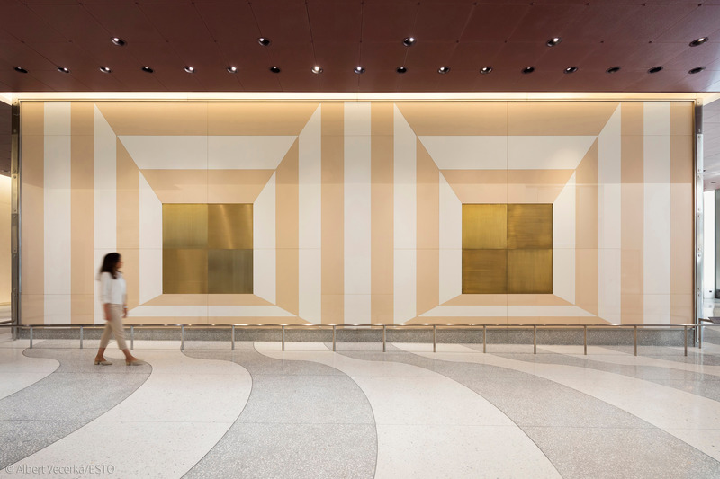Dossier de presse | 1204-12 - Communiqué de presse | Repositioning of Former Time & Life Building Shows Sustainability is Key to Market Success - Pei Cobb Freed & Partners - Architecture commerciale - Restored Josef Albers mural - Crédit photo : Albert Vecerka/ESTO