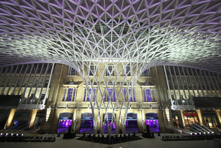 Dossier de presse | 935-01 - Communiqué de presse | Transforming King’s Cross - John McAslan + Partners - Architecture institutionnelle - This project has publication restrictions: It is necessary for media to obtain v2com’s permission before publication. media@v2com.biz  tél : 514.845.1188 - Crédit photo : Hufton and Crow