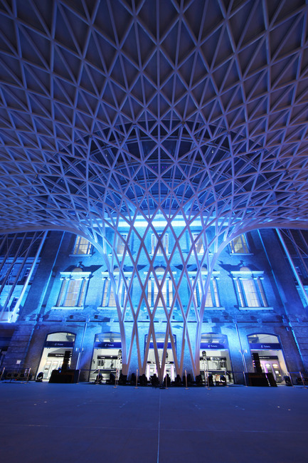 Dossier de presse | 935-01 - Communiqué de presse | Transforming King’s Cross - John McAslan + Partners - Architecture institutionnelle - This project has publication restrictions: It is necessary for media to obtain v2com’s permission before publication. media@v2com.biz  tél : 514.845.1188 - Crédit photo : Hufton and Crow