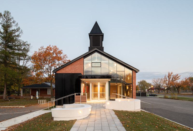 Dossier de presse | 1170-04 - Communiqué de presse | Cardin Julien fête son 30e anniversaire - Cardin Julien - Architecture institutionnelle - Centre de création de Boisbriand - Crédit photo : David Boyer