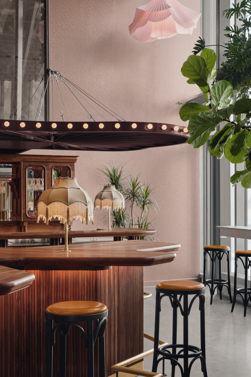 Press kit | 1301-06 - Press release | Café Constance: A Grand Plié of Whimsical Design - Atelier Zébulon Perron - Commercial Interior Design - Photo credit: Alex Lesage