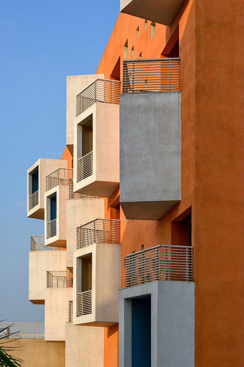 Dossier de presse | 1432-14 - Communiqué de presse | Shree Town - Sanjay Puri Architects - Architecture résidentielle - BACHELOR HOSTEL - Crédit photo : MR.DINESH MEHTA