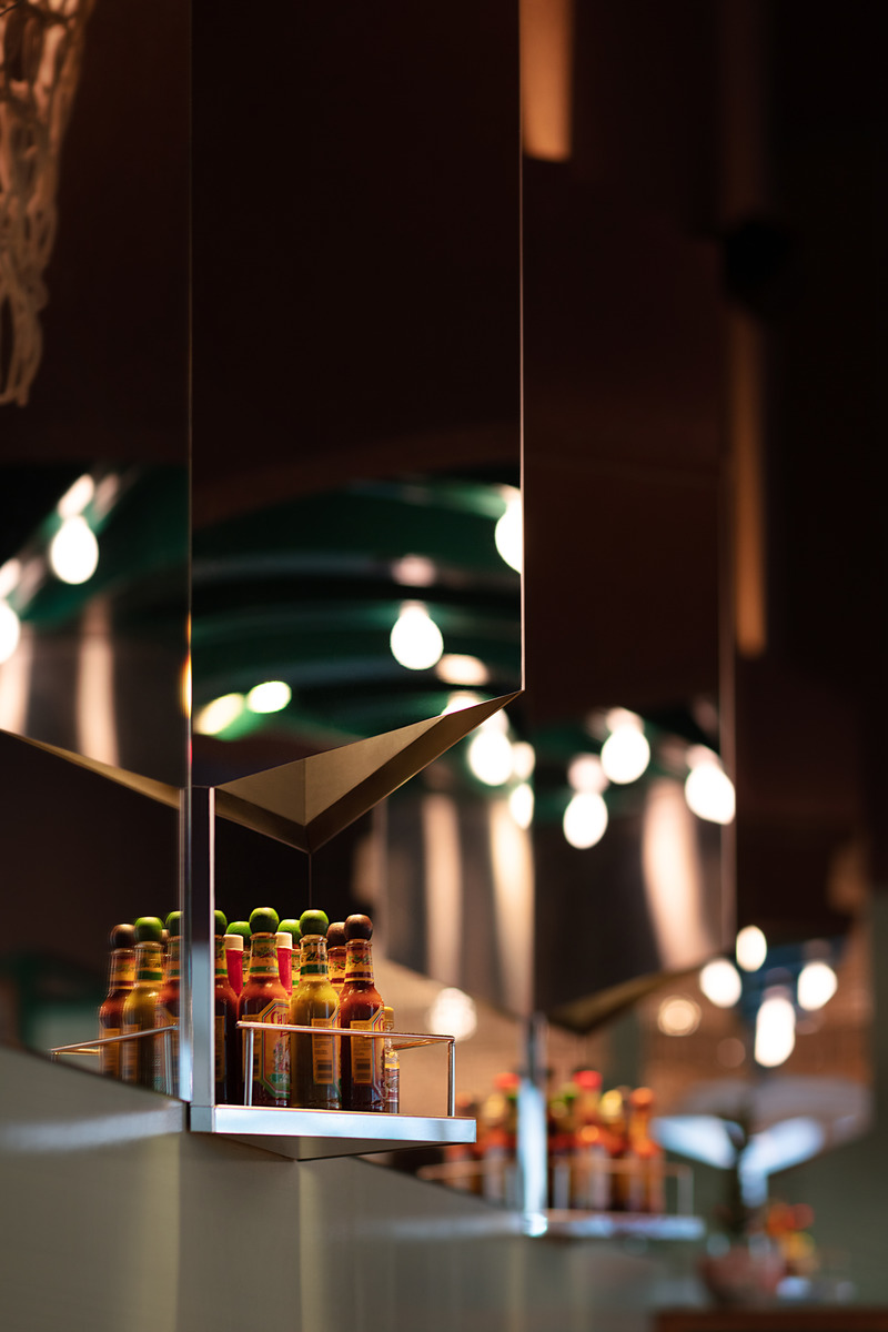 Press kit | 1301-04 - Press release | Fresh, Casual Vibes for a Brand-New Neighbourhood - Atelier Zébulon Perron - Commercial Interior Design - Photo credit: Jean-Sébastien Senécal