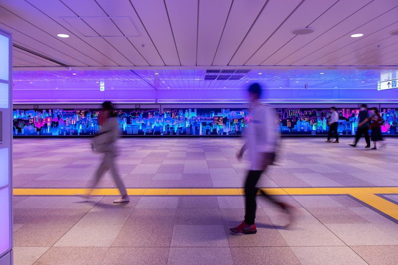 Press kit | 1089-08 - Press release | The Colour Bath at Tokyo’s Shinjuku Station - Moment Factory - Multimedia Design - Photo credit: Moment factory