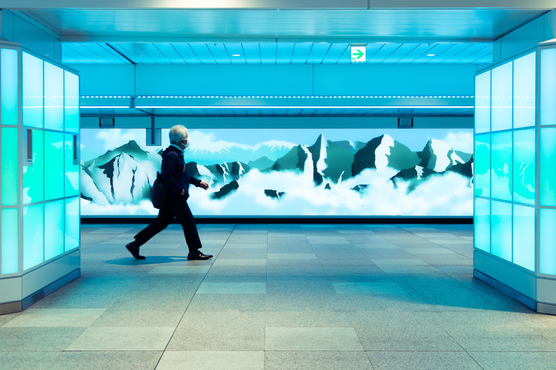 Press kit | 1089-08 - Press release | The Colour Bath at Tokyo’s Shinjuku Station - Moment Factory - Multimedia Design - Photo credit: Moment factory