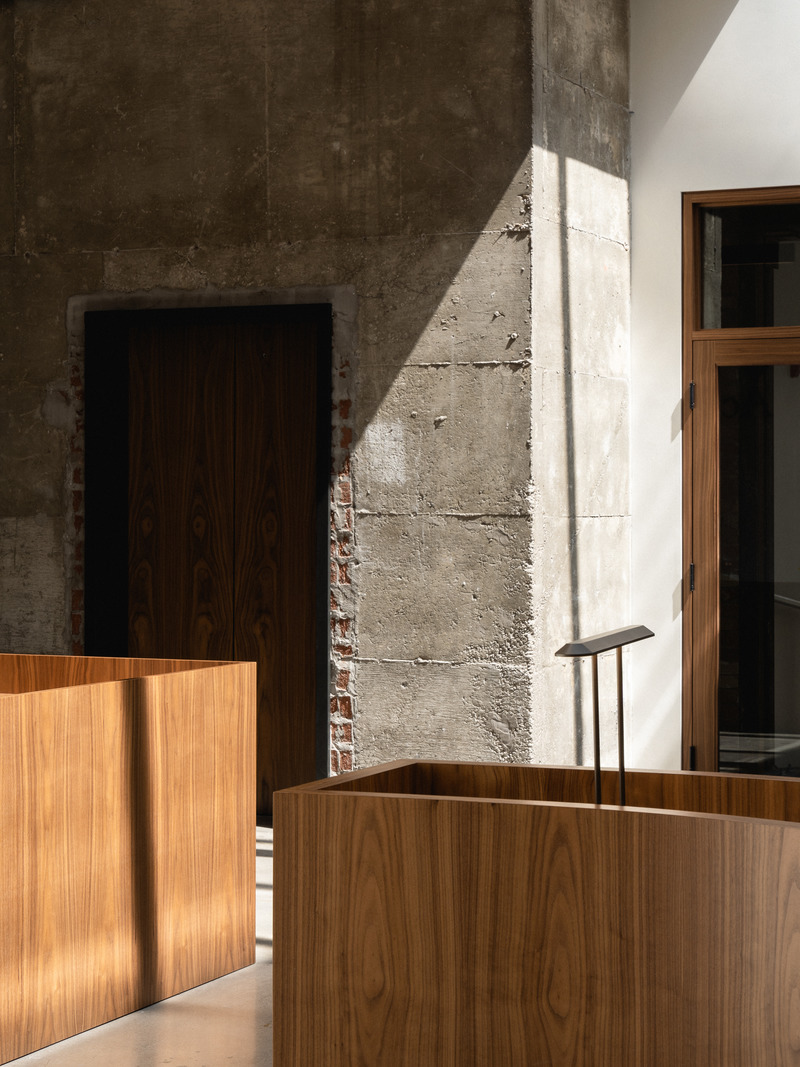 Dossier de presse | 1685-03 - Communiqué de presse | Maison Accuracy - Atelier L'Abri - Design d’intérieur commercial - Crédit photo : Raphaël Thibodeau