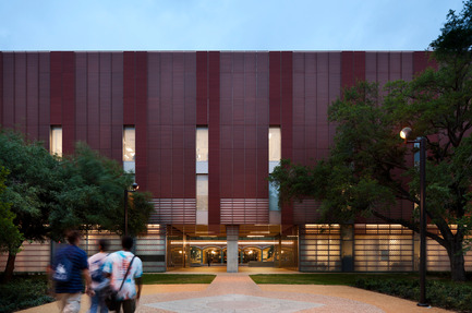 Press kit | 929-01 - Press release | Brockman Hall for Physics, Rice University - KieranTimberlake - Institutional Architecture - FOR EDITORIAL REVIEW ONLY - CONTACT PHOTOGRAPHER TO NEGOTIATE USE FOR PUBLICATION: Joel Sanders, t +1 212 777 0078, joel@ottoarchive.com  - Photo credit: Peter Aaron/OTTO