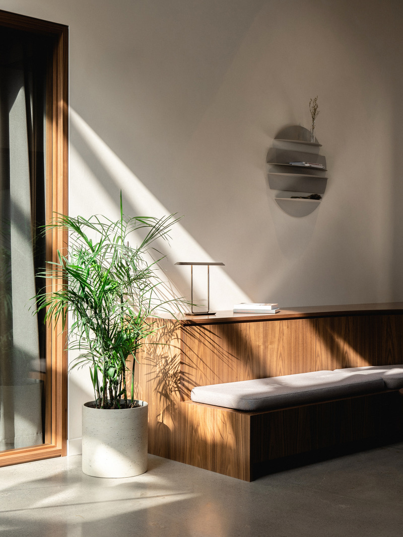 Dossier de presse | 1685-03 - Communiqué de presse | Maison Accuracy - Atelier L'Abri - Design d’intérieur commercial - Crédit photo : Raphaël Thibodeau