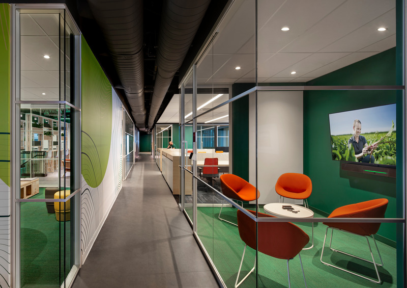 Press kit | 865-53 - Press release | Lemay Designs Bonduelle's New Headquarters in Brossard - Lemay - Commercial Interior Design - Photo credit: Claude-Simon Langlois
