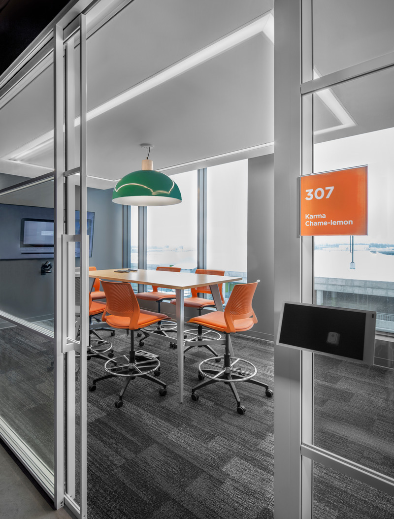 Press kit | 865-53 - Press release | Lemay Designs Bonduelle's New Headquarters in Brossard - Lemay - Commercial Interior Design - Photo credit: Claude-Simon Langlois