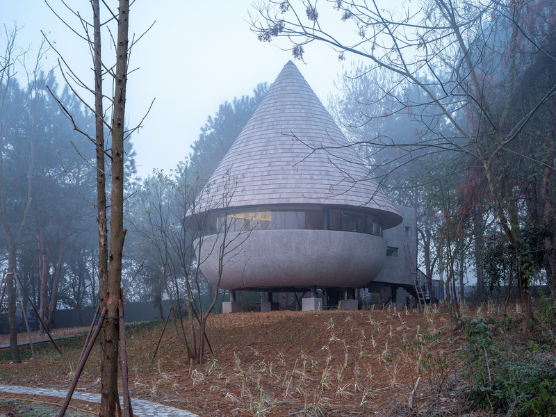 Press kit | 1071-16 - Press release | World's Best Architecture 2022 Announced - Architizer - Commercial Architecture - The Mushroom - a wood house in the forest by ZJJZ Atelier, China,  A+Awards Jury Winner in the  Architecture +Joy category - Photo credit: ZJJZ Atelier