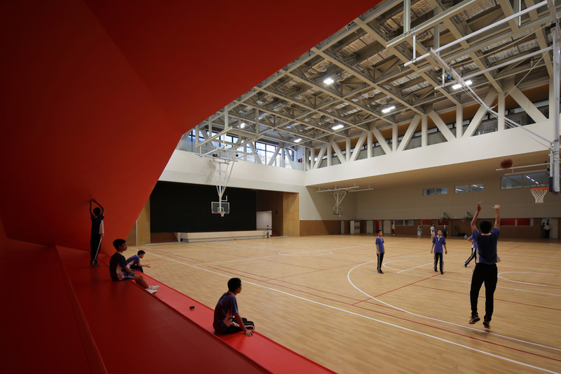 Press kit | 2606-03 - Press release | Shenzhen Nanshan Foreign Language School - Studio Link-Arc, LLC - Institutional Architecture -  Interior View of Gym - Photo credit: Shengliang Su