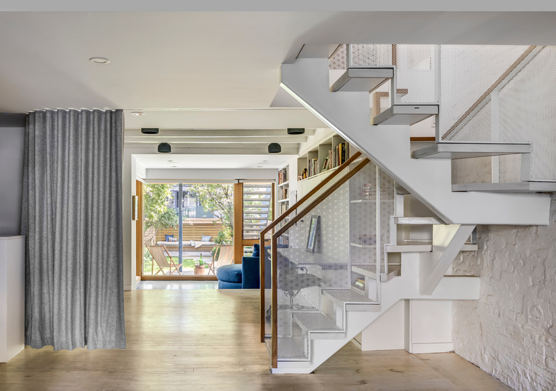 Press kit | 2875-15 - Press release | Carroll Gardens Townhouse - Barker Architecture Office - Residential Architecture - Photo credit: Francis Dzikowski/OTTO