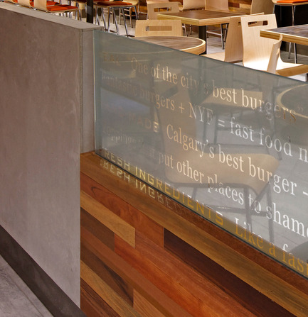 Press kit | 930-01 - Press release | Gourmet Burger meets "Haute Couture" - Jump Branding & Design Inc. - Commercial Interior Design - Photo credit: David Whittaker