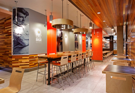 Press kit | 930-01 - Press release | Gourmet Burger meets "Haute Couture" - Jump Branding & Design Inc. - Commercial Interior Design - Photo credit: David Whittaker