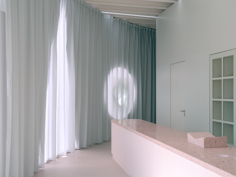 Press kit | 6081-01 - Press release | A Floating Pavilion as Testing Grounds for Museum-to-be M. in Dutch New Town Almere - M. - Art - The lobby of M.'s pavilion - Photo credit: Riccardo de Vecchi for M.