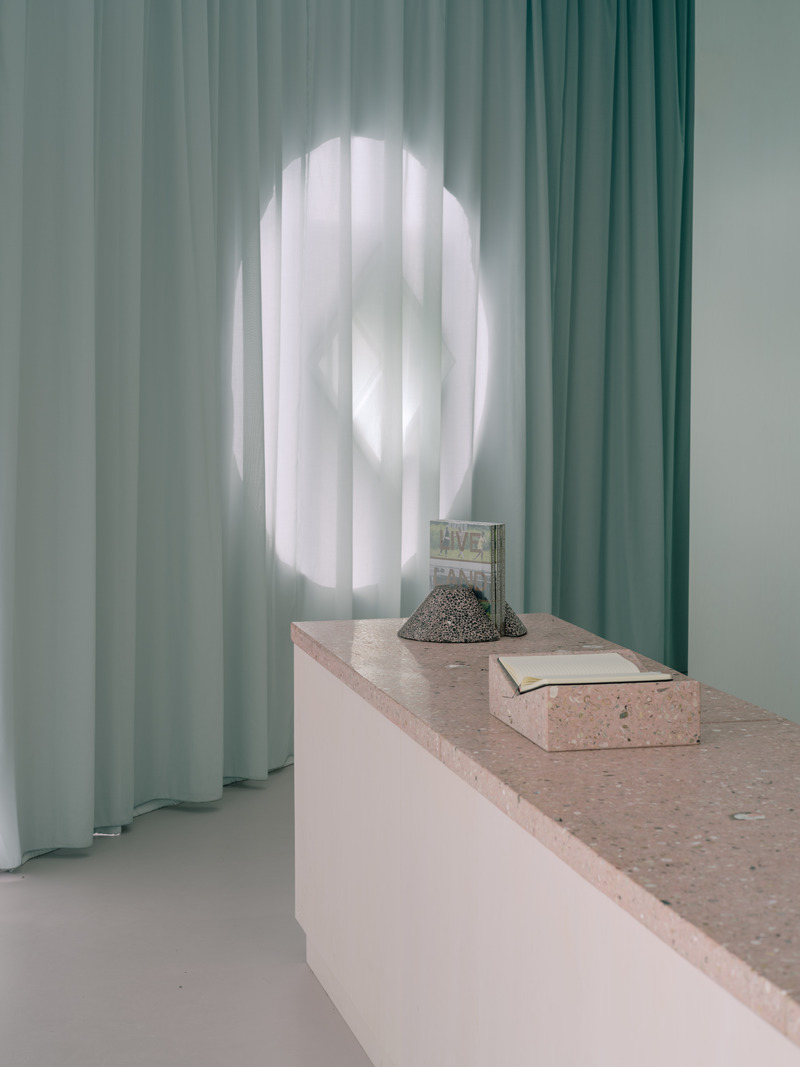 Press kit | 6081-01 - Press release | A Floating Pavilion as Testing Grounds for Museum-to-be M. in Dutch New Town Almere - M. - Art - Lobby of M.'s pavilion - Photo credit: Riccardo de Vecchi for M.