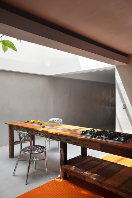 Dossier de presse | 926-01 - Communiqué de presse | Studio GT SP - Studio Guilherme Torres - Design d’intérieur résidentiel - Crédit photo : Denilson Machado – MCA Estúdio