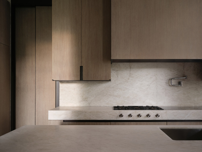 Dossier de presse | 889-05 - Communiqué de presse | Gallery Residence: A Forever Home Steeped in Serenity, Sophistication and Artistry - BURDIFILEK - Design d’intérieur résidentiel - Crédit photo : Doublespace