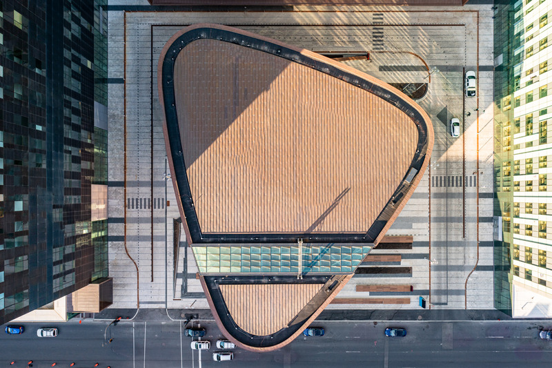 Dossier de presse | 1387-09 - Communiqué de presse | NEUF + 12 directeur(-trice)s - NEUF architect(e)s - Évènement + Exposition -  CHUM Phase 2 (2021), Conception : CannonDesign + NEUF architect(e)s / Révision de la conception, dessins d'exécution et surveillance des travaux : Jodoin Lamarre Pratte + Menkès Shooner Dagenais LeTourneux architectes   - Crédit photo : Olivier Gariépy