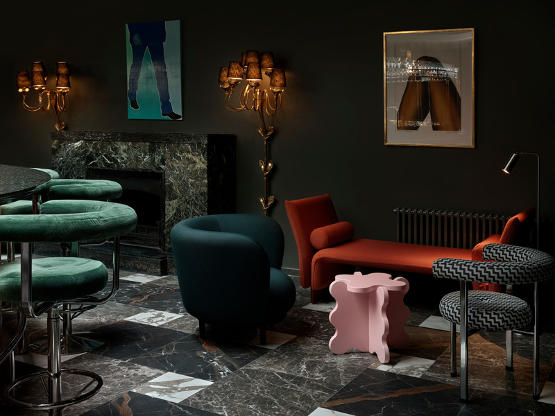 Dossier de presse | 5941-01 - Communiqué de presse | Nordic Elegance with a Twist - Fyra - Design d’intérieur commercial - Crédit photo : Riikka Kantinkoski