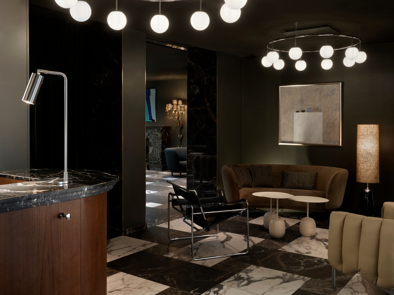 Dossier de presse | 5941-01 - Communiqué de presse | Nordic Elegance with a Twist - Fyra - Design d’intérieur commercial - Crédit photo : Riikka Kantinkoski