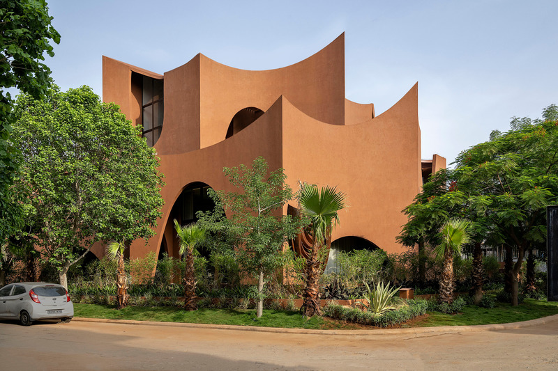 Dossier de presse | 1432-16 - Communiqué de presse | Mirai House of Arches - Sanjay Puri Architects - Architecture résidentielle - MIRAI HOUSE OF ARCHES 02.JPG - Crédit photo : MR.DINESH MEHTA