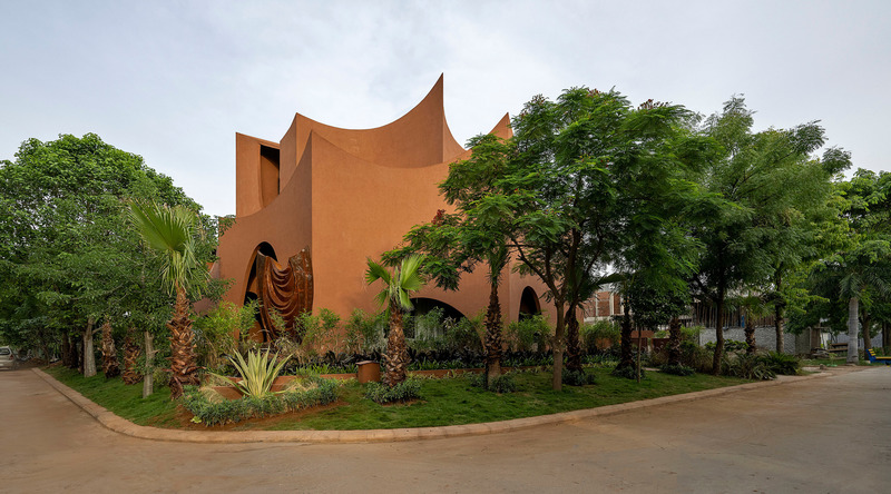 Dossier de presse | 1432-16 - Communiqué de presse | Mirai House of Arches - Sanjay Puri Architects - Architecture résidentielle - MIRAI HOUSE OF ARCHES 07.JPG - Crédit photo : MR.DINESH MEHTA