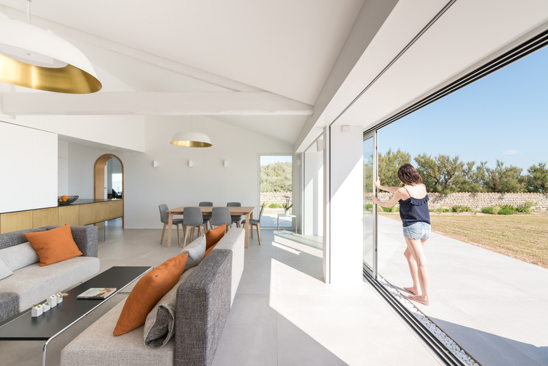 Press kit | 2180-05 - Press release | A House with a View - Martins | Afonso atelier de design - Residential Architecture - Living room  - Photo credit: Mickaël Martins Afonso 