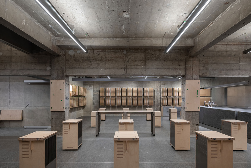 Dossier de presse | 809-37 - Communiqué de presse | Meet the Winners of The  2022 AZ Awards! - AZURE Media - Concours - <p>Winner – Commercial and Institutional Interiors</p><p>Saturnbird — Into the Force, Shanghai, China</p><p><br></p><p style="">Roarc Renew, Shanghai, China<br style=""></p> - Crédit photo : Wen Studio