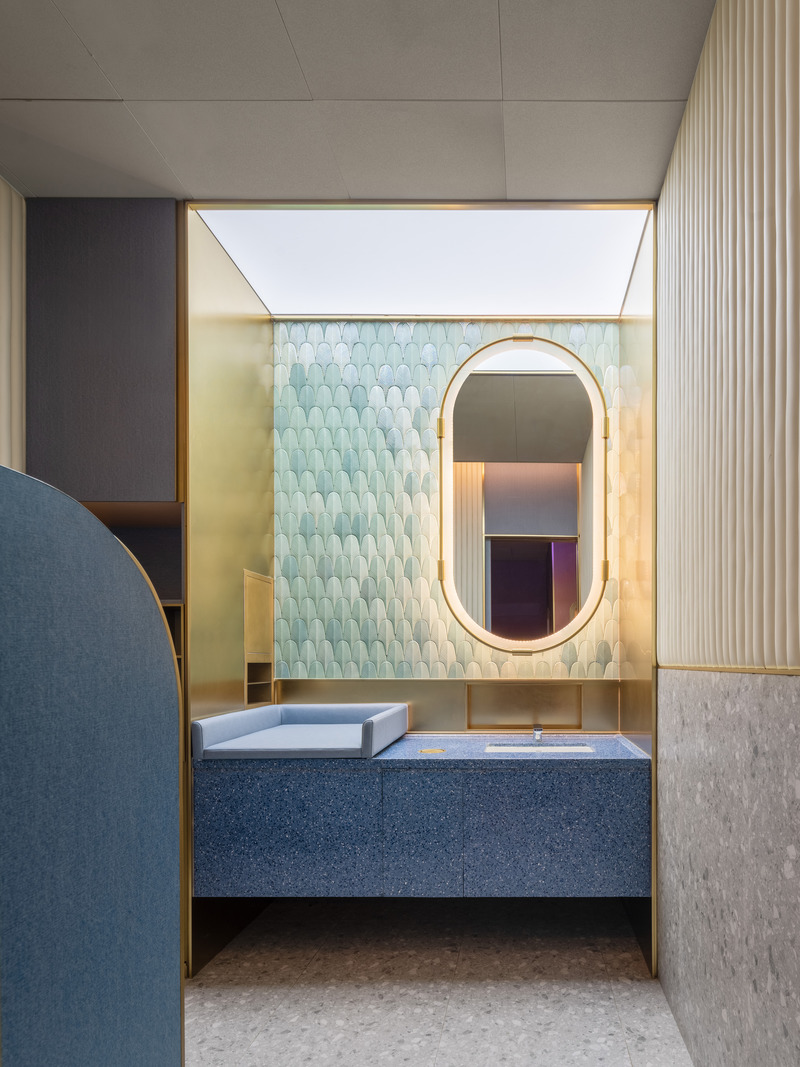 Press kit | 3531-06 - Press release | New Version of Haidilao - Vermilion Zhou Design Group - Commercial Interior Design - lactation room - Photo credit: Vincent Wu