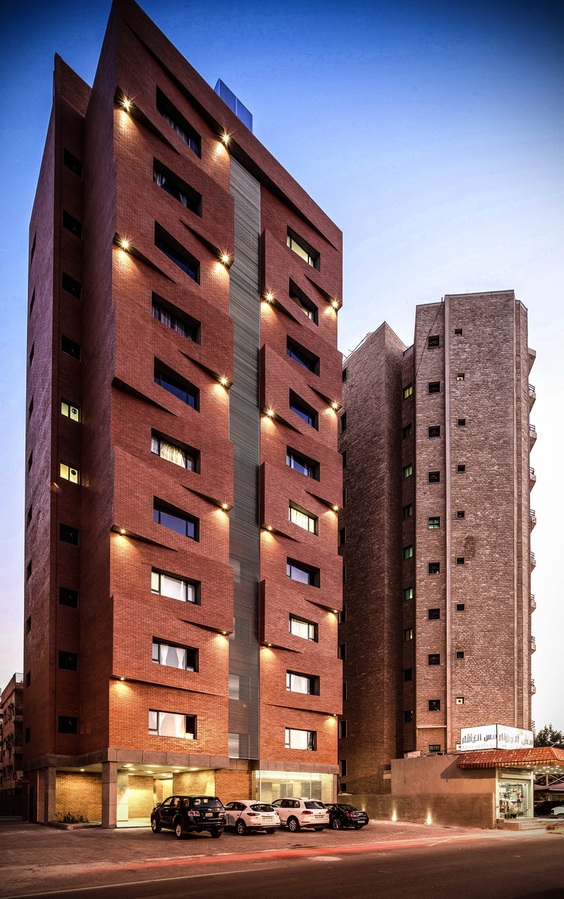 Dossier de presse | 5676-01 - Communiqué de presse | Kuwaiti Architecture Office STUDIO TOGGLE Named "Best Young Architecture Office in the World" - STUDIO TOGGLE - Architecture résidentielle - Edges Apartments - Crédit photo : Gijo Paul George
