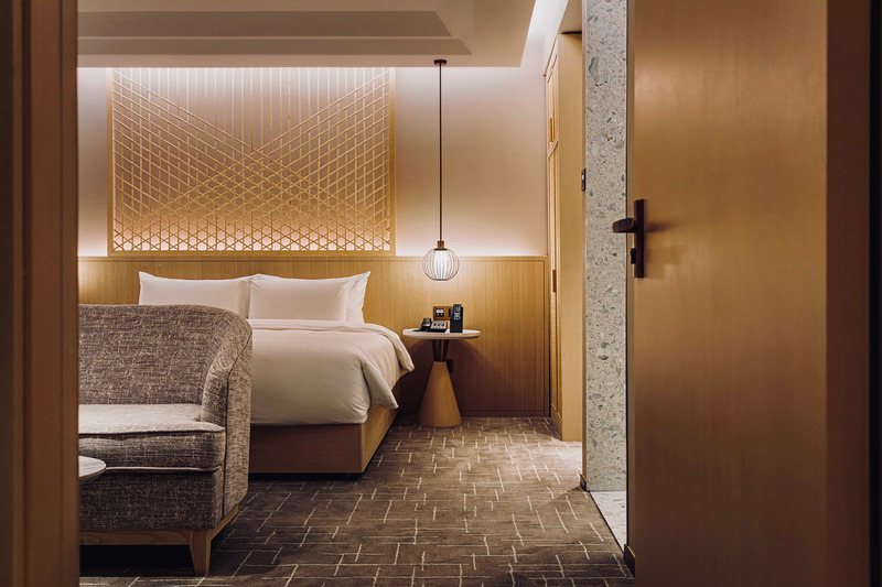 Press kit | 6106-01 - Press release | MeeHotel - PANORAMA Design Group - Commercial Interior Design - Guest Room - Photo credit: POPO VISION