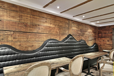 Press kit | 920-01 - Press release | De Farine & D’eau Fraîche - Surface3 - Commercial Interior Design - Photo credit: Vladimir Antaki