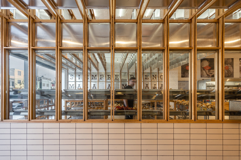 Dossier de presse | 6391-01 - Communiqué de presse | Mi Pan Bakery - Concentrico - Design d’intérieur commercial - Crédit photo : Jose Miguel Gonzalez / Apertura Studio