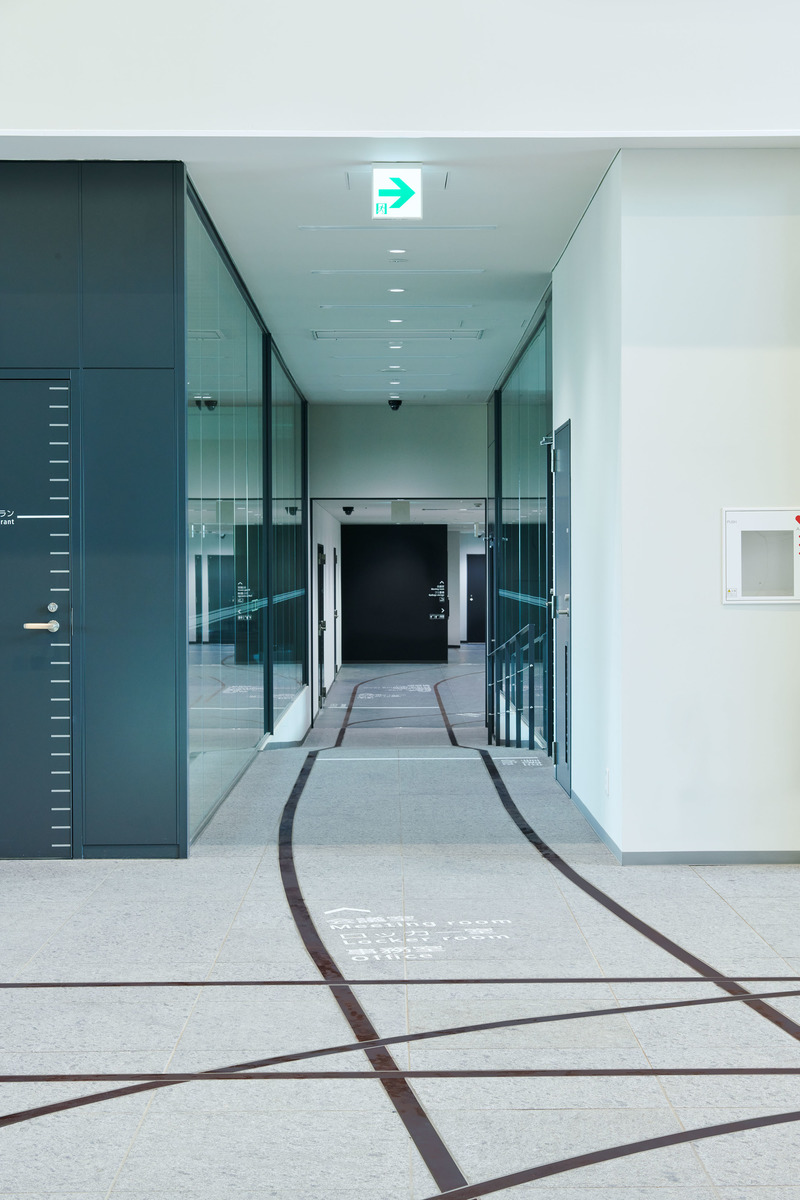 Press kit | 6386-01 - Press release | TOTETSU Training Institute-MOTIVE Inc. Win A' Design Awards, AZ Awards, The One Show, IDEA and more - MOTIVE Inc. - Graphic Design - Photo credit: Takeshi SHINTO
