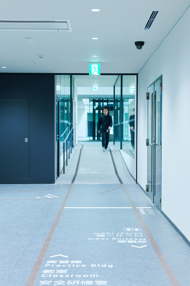 Press kit | 6386-01 - Press release | TOTETSU Training Institute-MOTIVE Inc. Win A' Design Awards, AZ Awards, The One Show, IDEA and more - MOTIVE Inc. - Graphic Design - Photo credit: Takeshi SHINTO