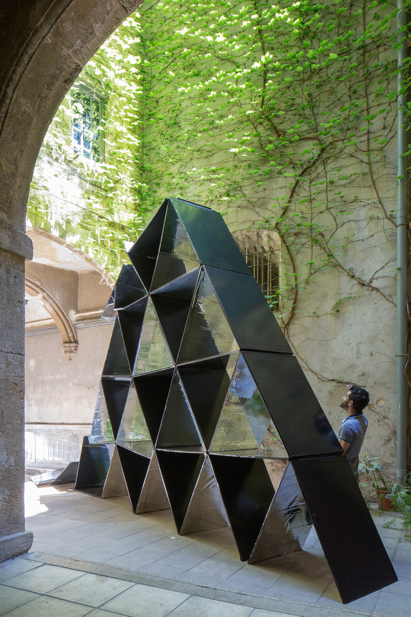 Dossier de presse | 982-49 - Communiqué de presse | Festival des Architectures Vives 2022 - Association Champ Libre - Évènement + Exposition - <p>LE CHATEAU DE CARTES </p><p>B.O : Joan Bardy, Jean Orliac </p> - Crédit photo : photoarchitecture festivaldesarchitecturesvives