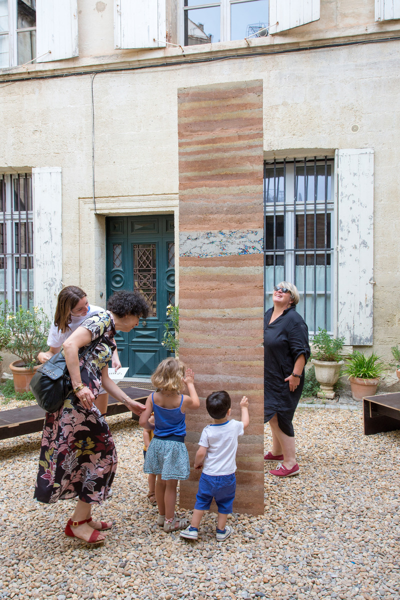 Dossier de presse | 982-49 - Communiqué de presse | Festival des Architectures Vives 2022 - Association Champ Libre - Évènement + Exposition - <p>ÉCHANTILLON T22U.RFU</p><p>Slow architectures &amp; Mobiterre : Olivia Frapolli, Sébastien Soulez-Larivière, Rachid Mizrahi, Miki Nectoux</p> - Crédit photo : photoarchitecture festivaldesarchitecturesvives