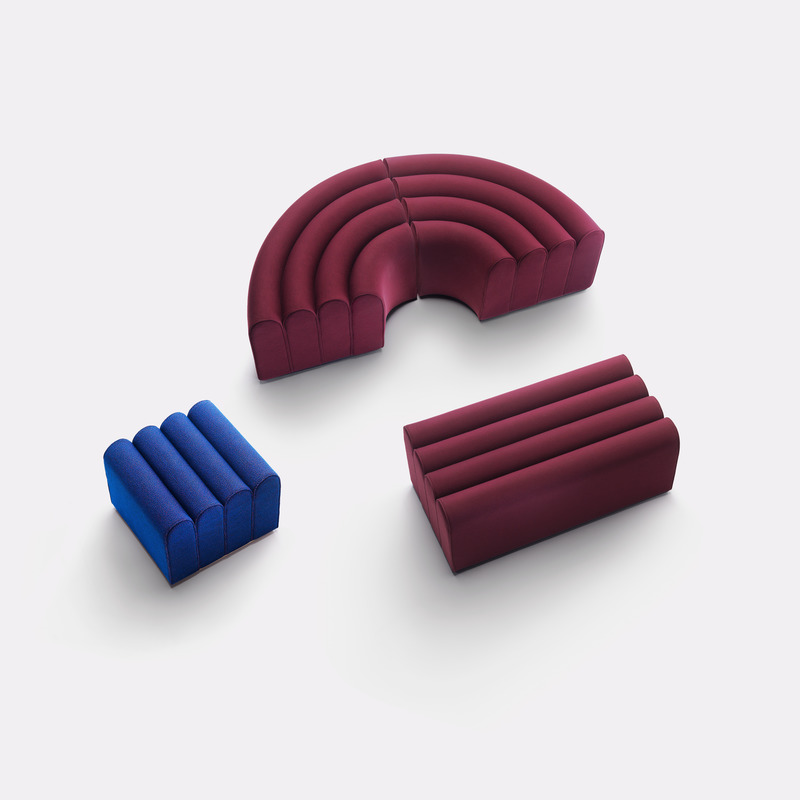 Dossier de presse | 4232-11 - Communiqué de presse | Zilio A&C – Essentiel, international & local - Zilio A&C - Produit - <b>Arkad</b> famille de poufs, signée <b>Note Design Studio</b>, cette s'inspire de l'architecture des colonnes et figure parmi les produits les plus appréciés et les plus polyvalents de la marque. - Crédit photo : courtesy Zilio A&amp;C