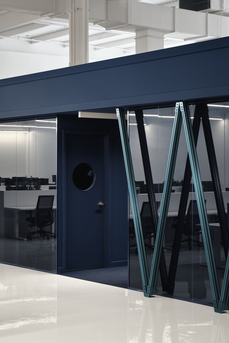 Press kit | 5174-03 - Press release | Blanchette Architectes Designs New Vention Office Space Inspired by Cities - Blanchette Architectes, Groupe Manovra & Vention - Commercial Architecture - Photo credit: Alex Lesage