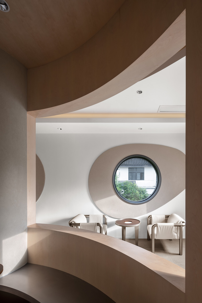 Press kit | 6459-01 - Press release | CoCo Tea Coffee Juice Shop on Shiquan Street - OYTT Design - Commercial Interior Design - the embedded window - Photo credit:  <p class="">Lu Haha</p> 