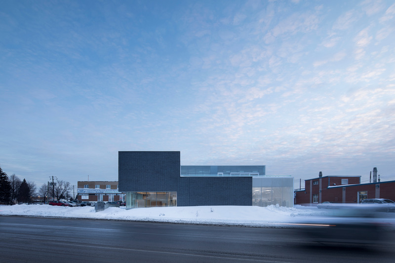 Press kit | 1317-21 - Press release | Lafond Desjardins Dental Laboratory - ACDF Architecture - Commercial Architecture - Photo credit: Adrien Williams