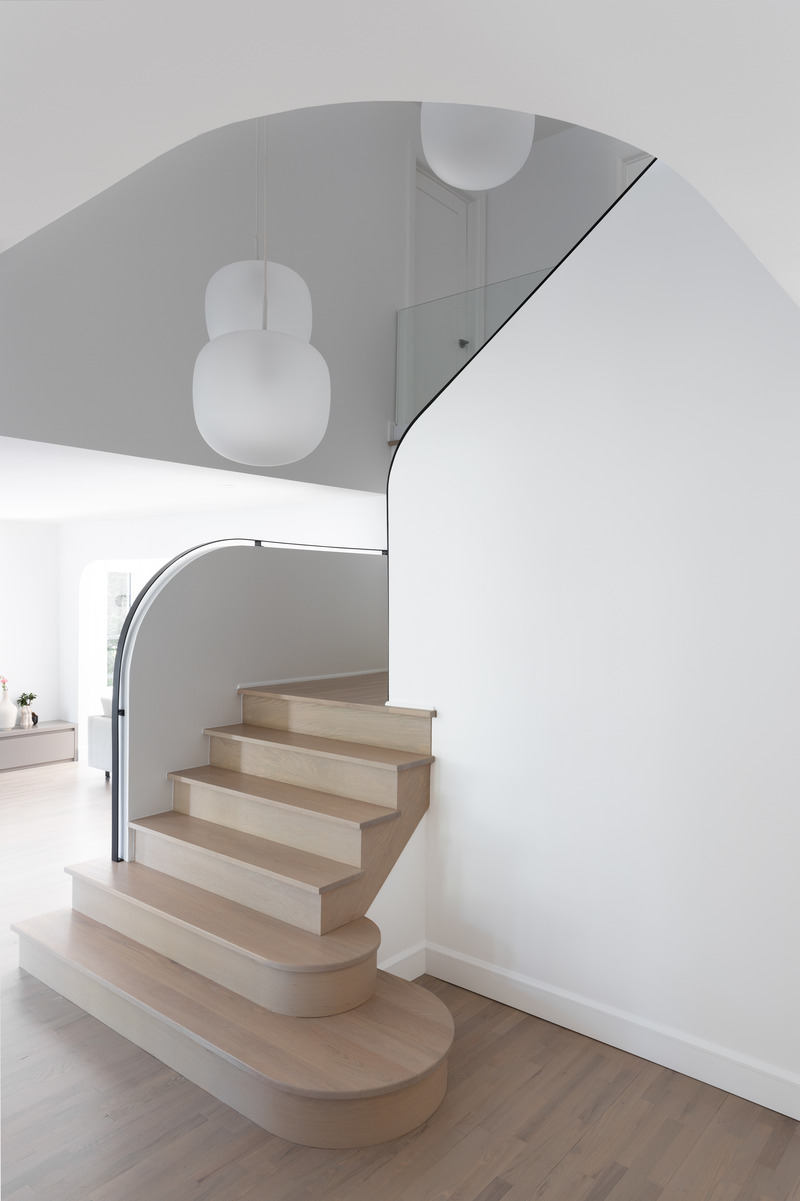 Press kit | 3083-03 - Press release | House Rio: An Archway of Transitions - Imagine studio design - Residential Interior Design - Staircase  - Photo credit: Studio CRBN