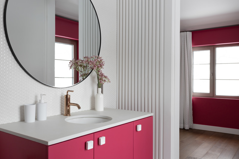 Dossier de presse | 3083-02 - Communiqué de presse | Maison Caledonia - Imagine studio design - Design d’intérieur résidentiel - Salle de bain d'enfant - Crédit photo : Studio CRBN