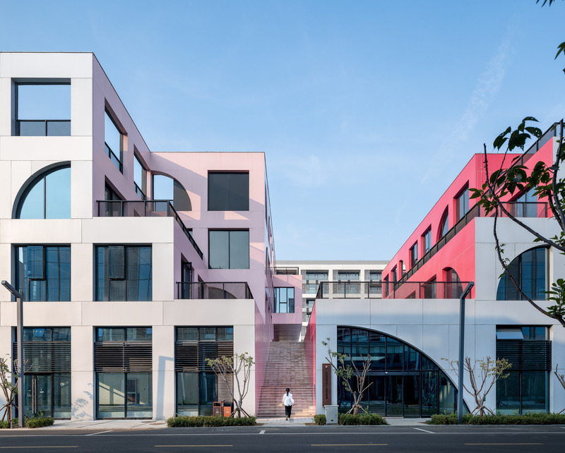 Press kit | 3565-12 - Press release | Qingdao Business Park - CLOU architects - Commercial Architecture - Photo credit: Wu Qingshan