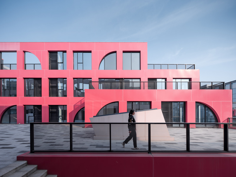 Press kit | 3565-12 - Press release | Qingdao Business Park - CLOU architects - Commercial Architecture - Photo credit: Wu Qingshan