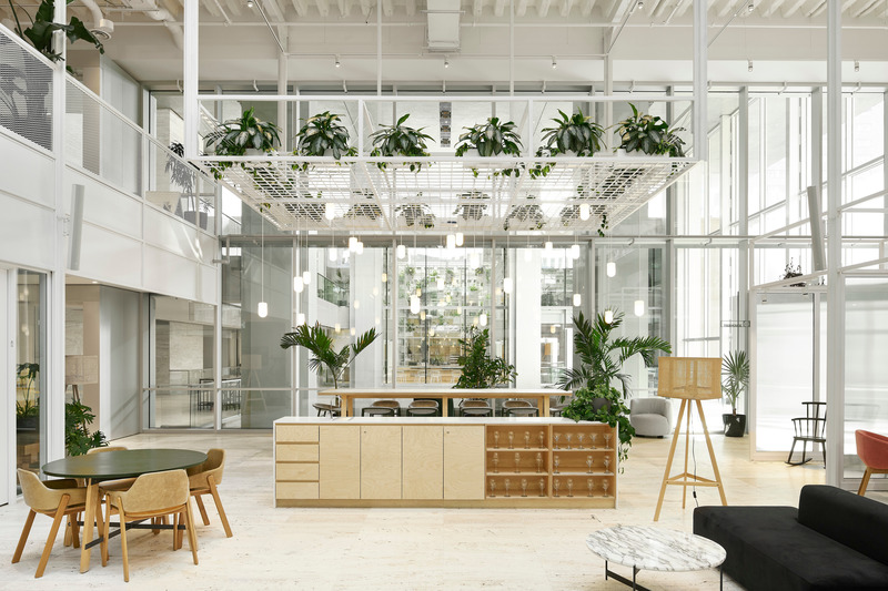 Press kit | 1303-14 - Press release | Sid Lee Architecture Unveils Sid Lee’s New International Headquarters at Place Ville Marie - Sid Lee Architecture - Commercial Interior Design - Photo credit: Maxime Brouillet
