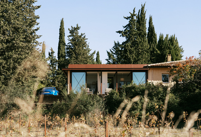 Dossier de presse | 5828-01 - Communiqué de presse | Une extension sur les vignes - Mahos architectes - Architecture résidentielle - Crédit photo : Studio Module