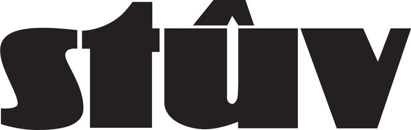 Dossier de presse | 1564-04 - Communiqué de presse | Stûv America inaugure son plus grand Stûv Studio au Canada - Stûv America - Produit - Logo  - Crédit photo : Stûv